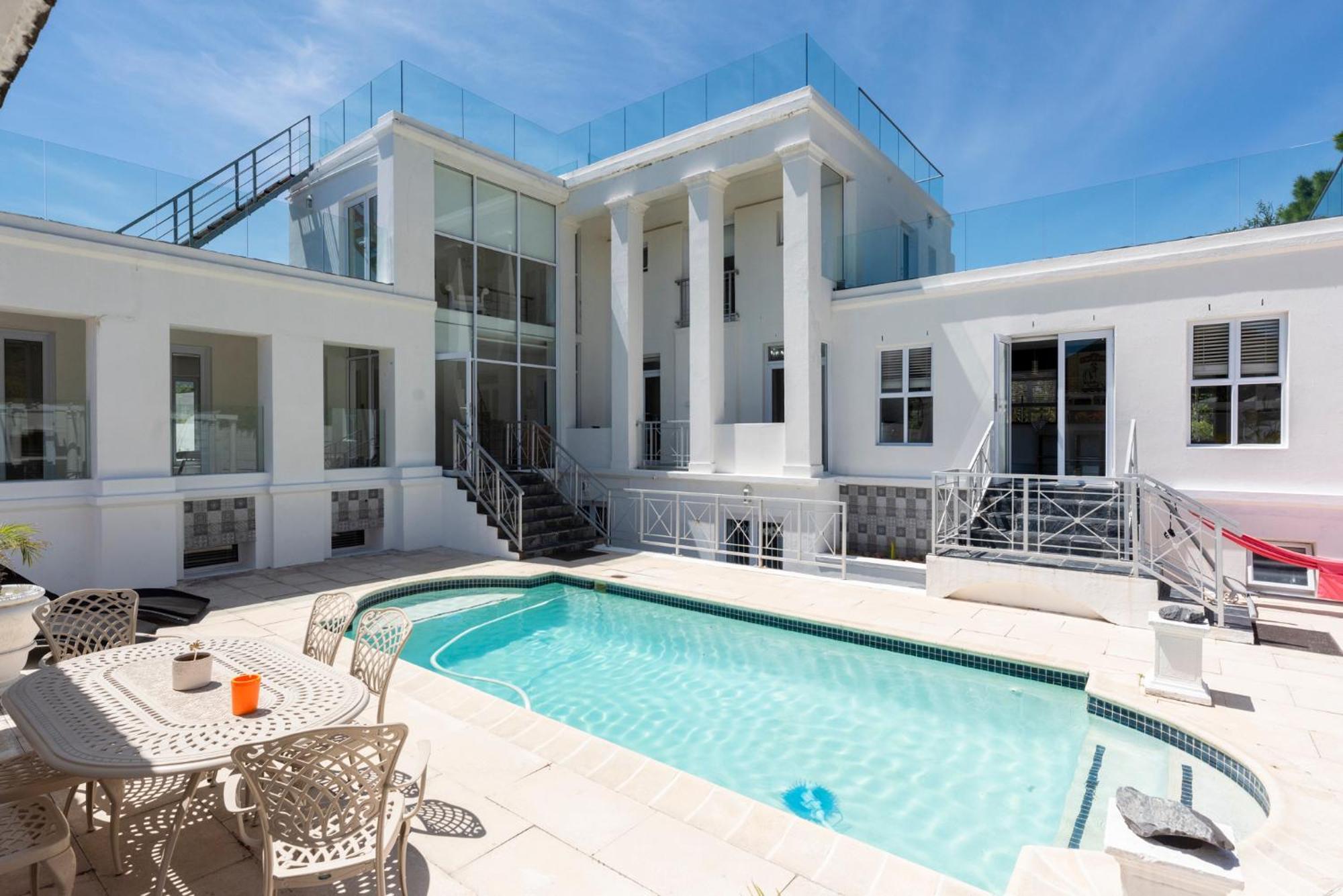 Bed And Breakfast Villa Livadia Cape Town Exterior photo