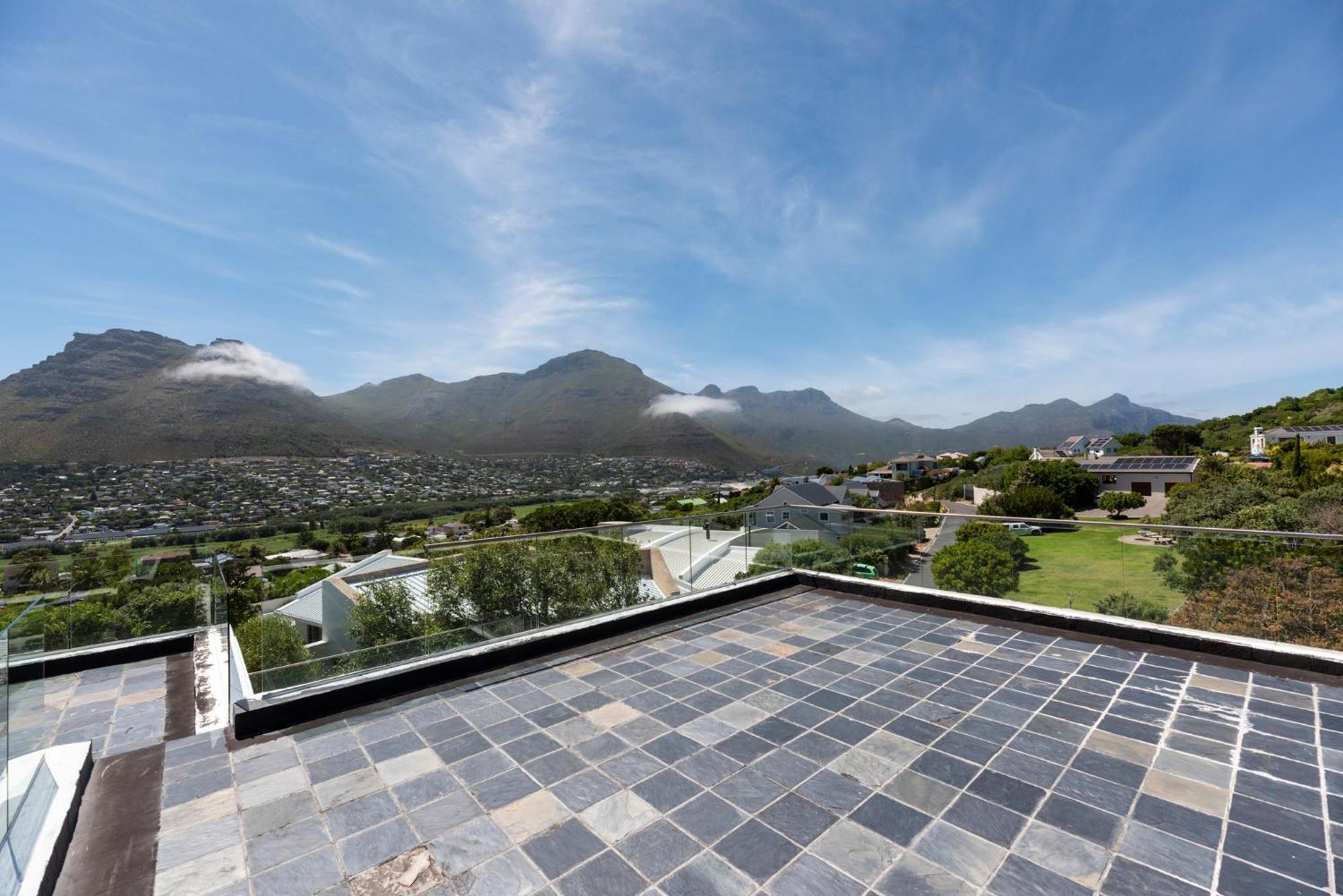 Bed And Breakfast Villa Livadia Cape Town Exterior photo