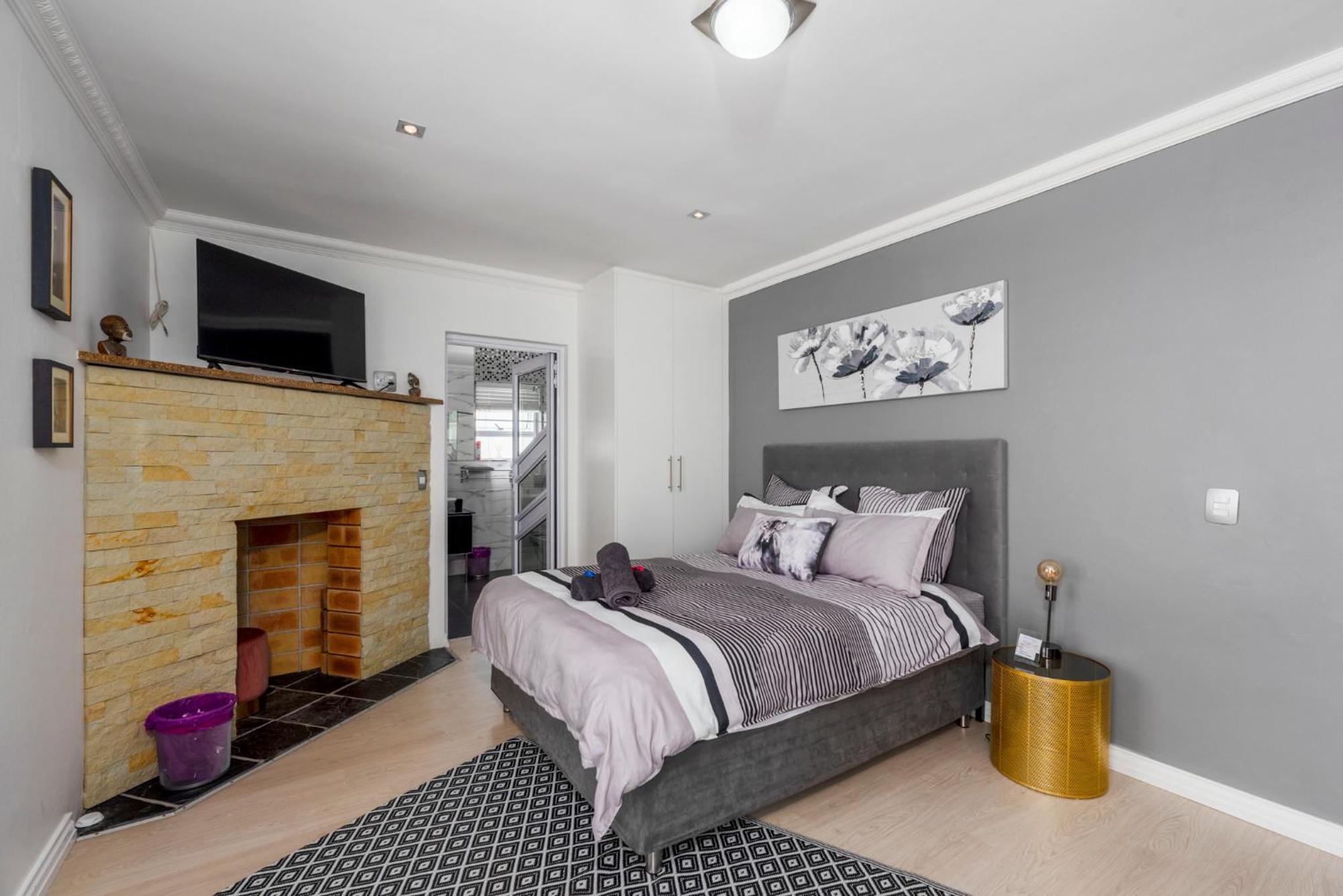 Bed And Breakfast Villa Livadia Cape Town Exterior photo
