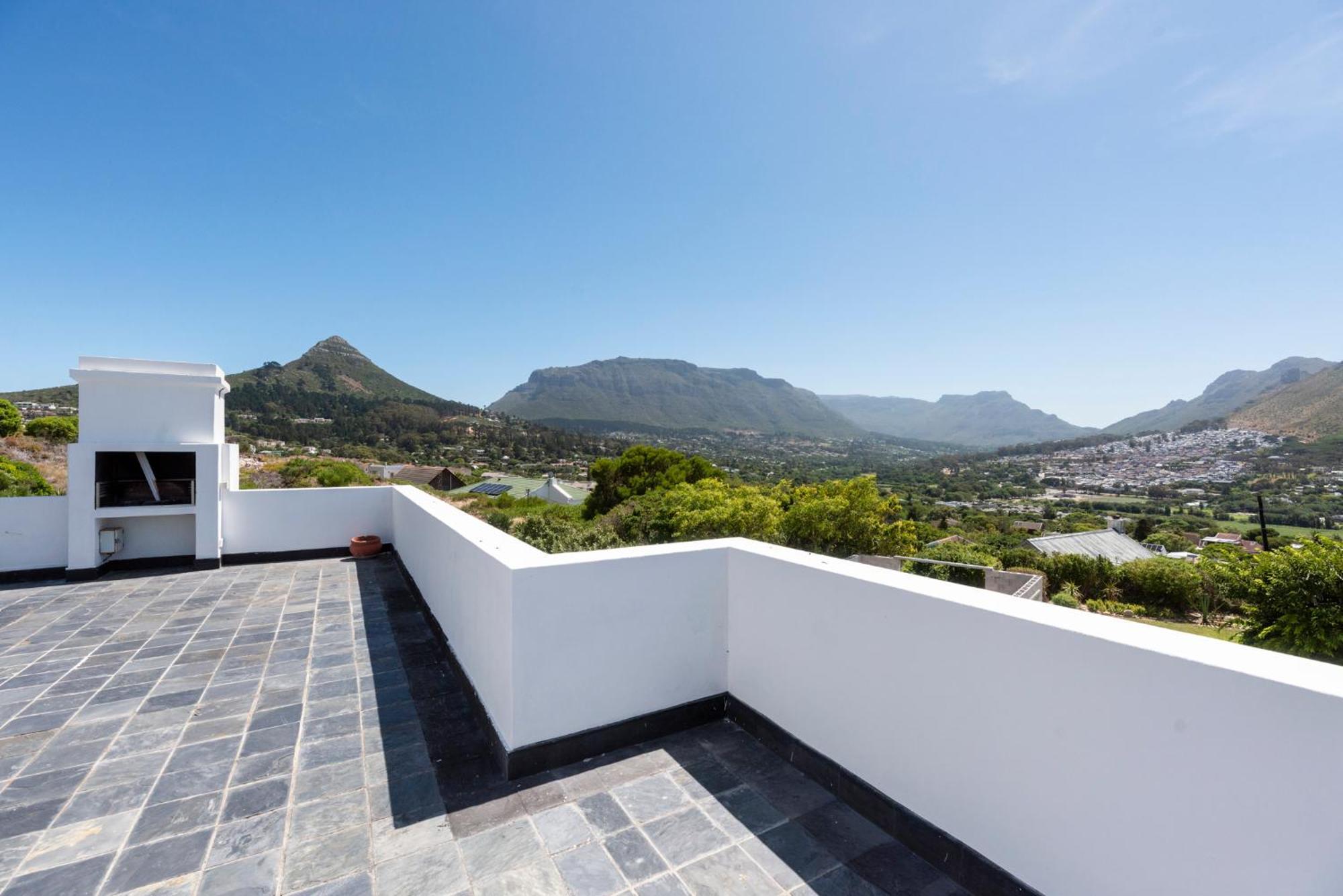 Bed And Breakfast Villa Livadia Cape Town Exterior photo