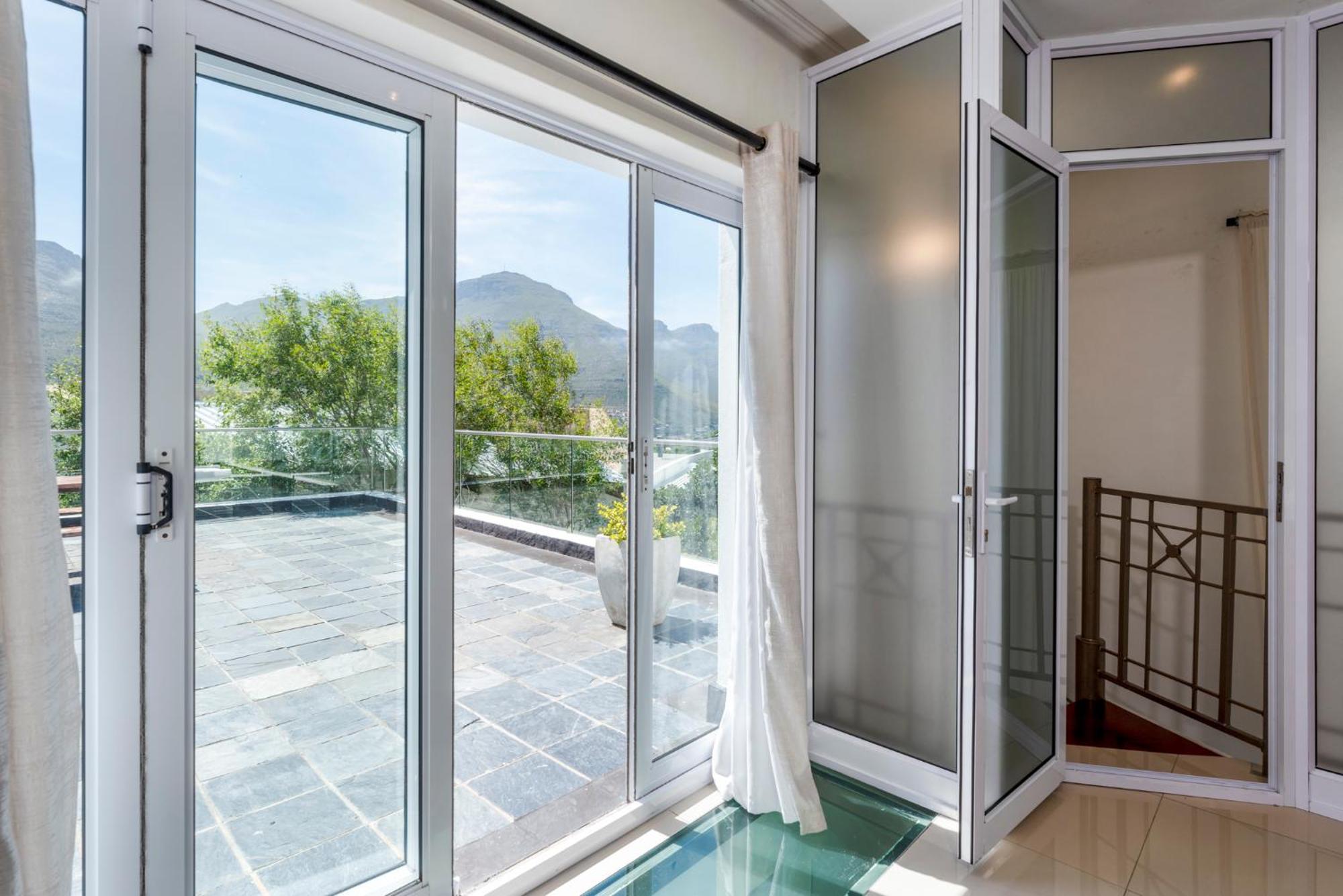 Bed And Breakfast Villa Livadia Cape Town Exterior photo